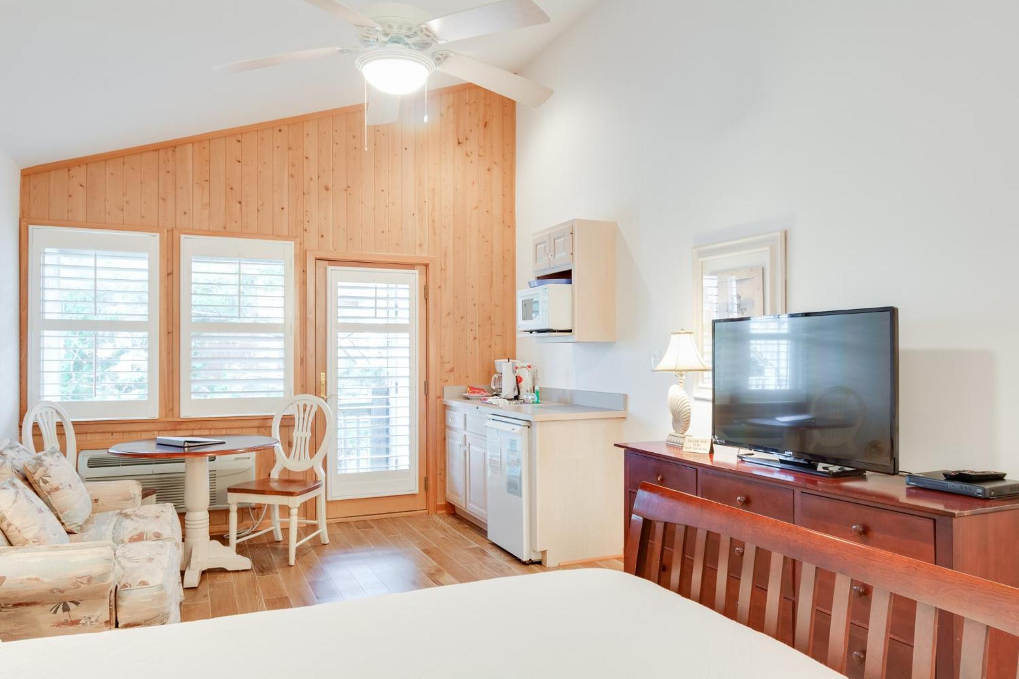 Courtyard Villas On Silver Lake Ocracoke Exterior photo