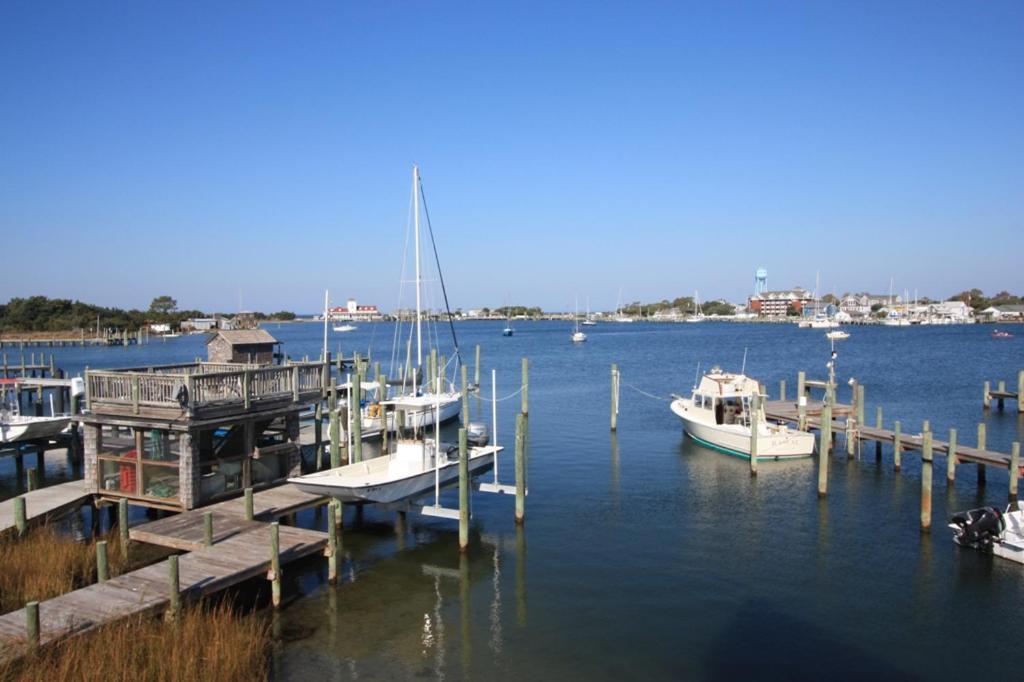 Courtyard Villas On Silver Lake Ocracoke Exterior photo