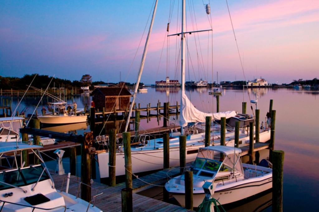 Courtyard Villas On Silver Lake Ocracoke Exterior photo