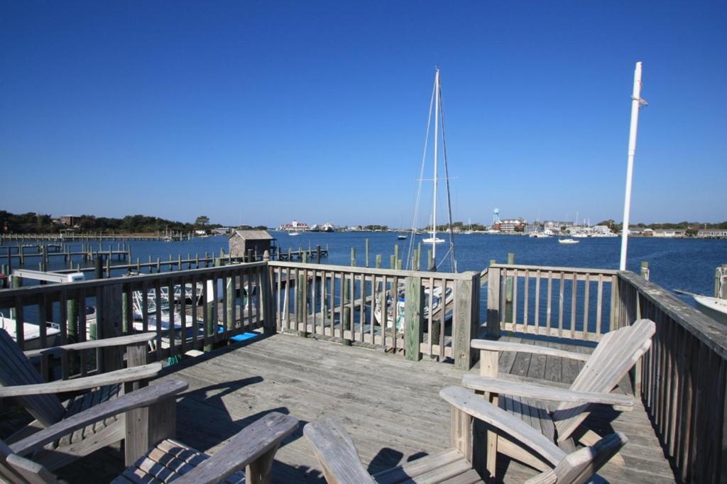Courtyard Villas On Silver Lake Ocracoke Room photo