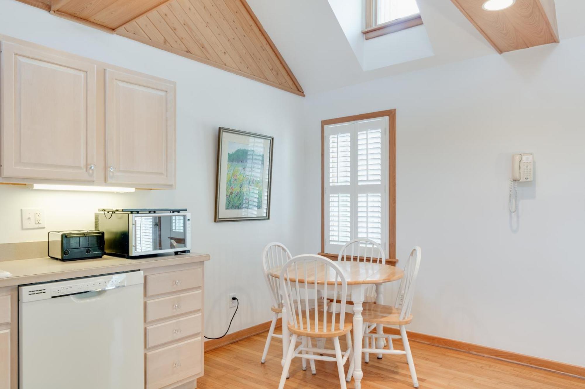 Courtyard Villas On Silver Lake Ocracoke Exterior photo