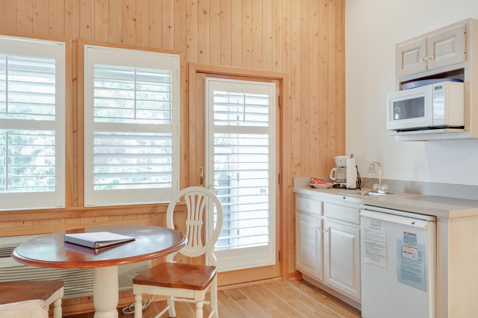 Courtyard Villas On Silver Lake Ocracoke Exterior photo